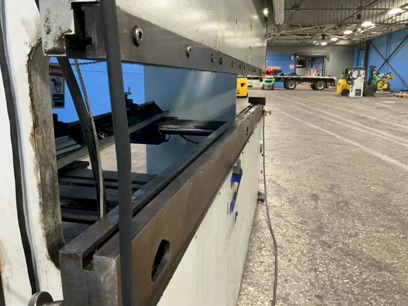 PIRANHA 95 TONS PRESS BRAKE