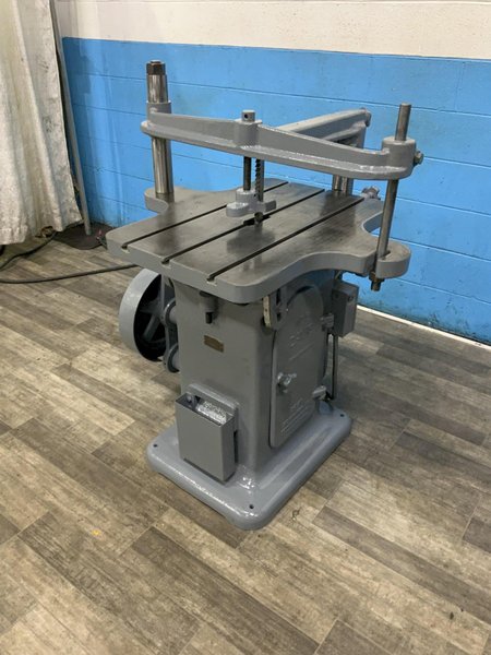 DAVIS #5 KEYSEATER: STOCK #80811