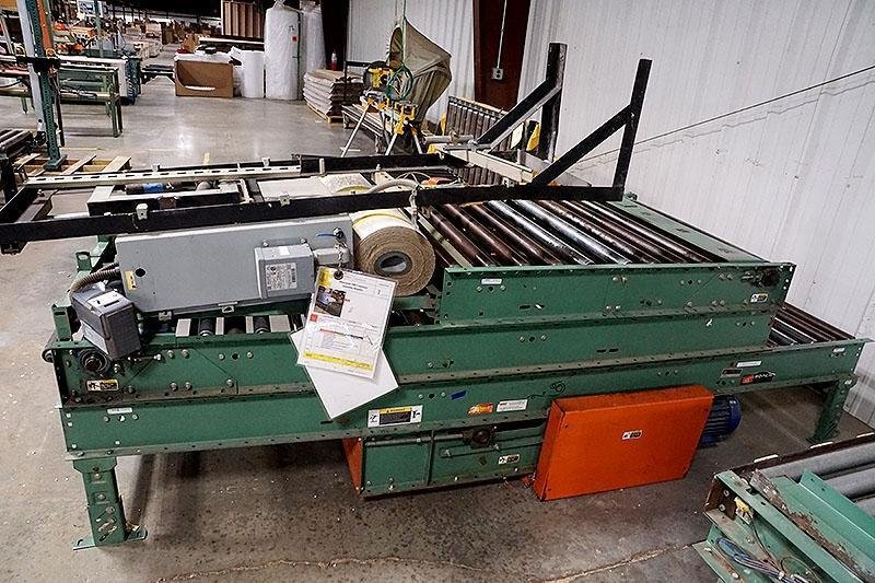 42" WIDE x 25 FEET ROACH POWER DRIVEN ROLLER / BELT CONVEYOR, WITH VFD DRIVE: YOBRO #24712