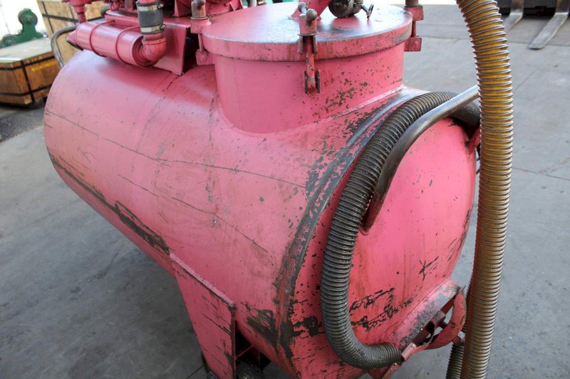 250 GALLON  CINCINNATI MILACRON SUMP SUCKER: STOCK #71714