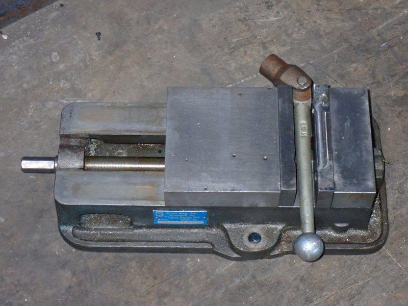 KURT 6" VISE