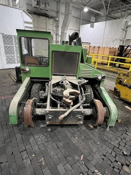 CHECKER RAILCAR MOVER STOCK# 3876