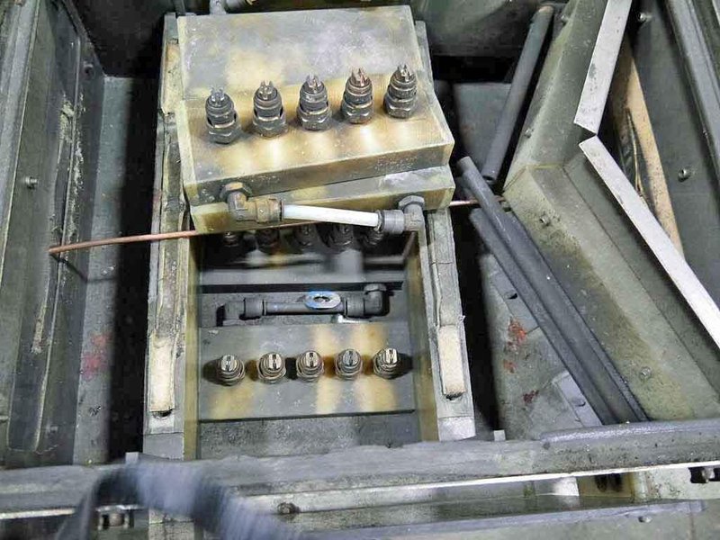 Strip Cleaning System, Bathy's