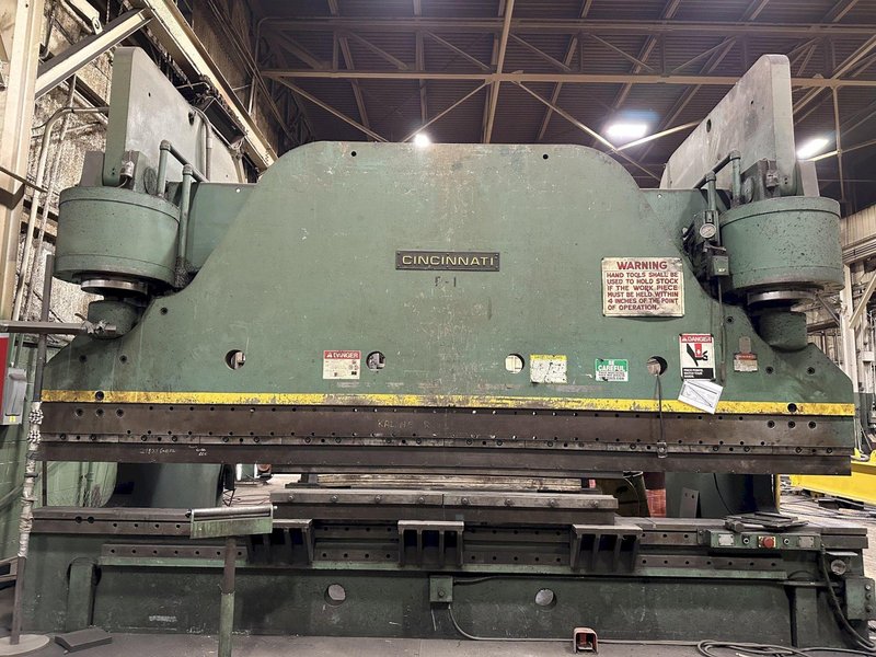 1,000 TON x 20&#039; CINCINNATI HYDRAULIC PRESS BRAKE For Sale