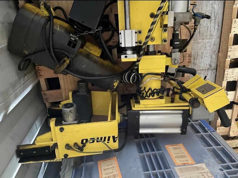 AIMCO MANUFACTURING FREE STANDING PNEUMATIC ARTICULATING JIB STOCK #3319