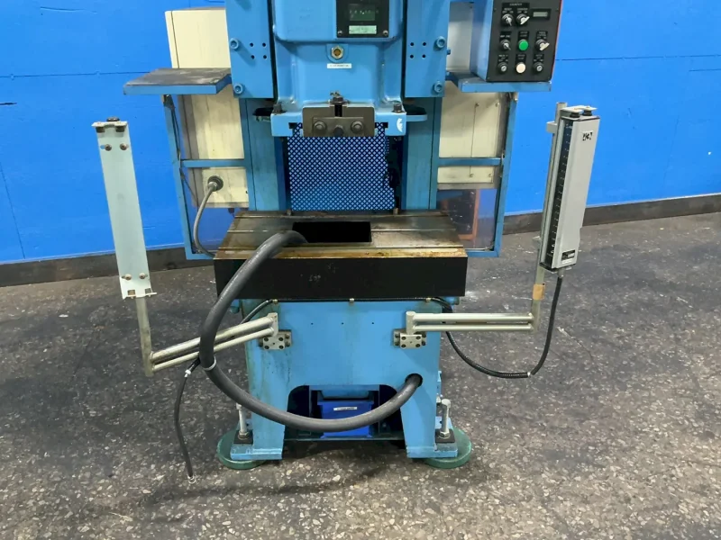 WASINO ENGINEERING 450 KN GAP FRAME PRESS  -  PUX45AD