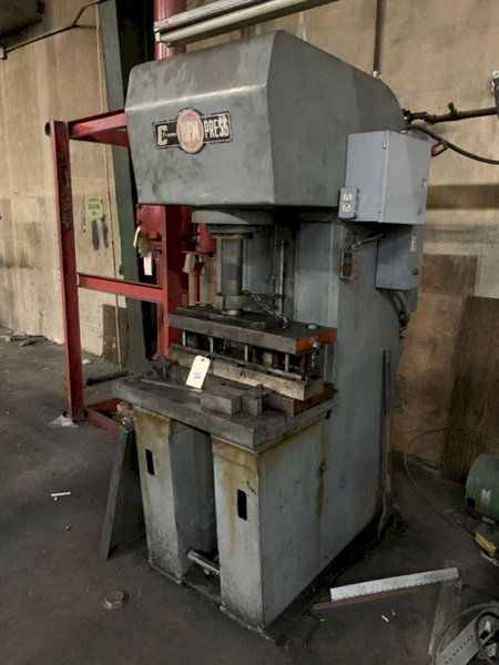 15 TON HPM C-15 C FRAME HYDRAULIC PRESS. STOCK # 0732320