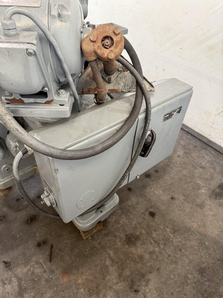 BROWN &amp; SHARPE NO. 13 CYCLINDRICAL GRINDER. STOCK # 1223924.