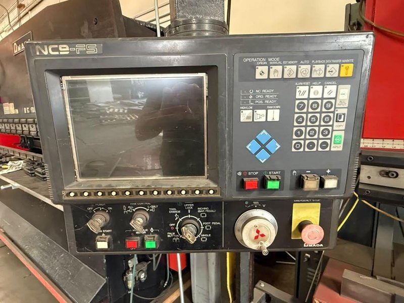 125 Ton x 10′ Amada FBD-1253FS Hydraulic Press Brake, 1995