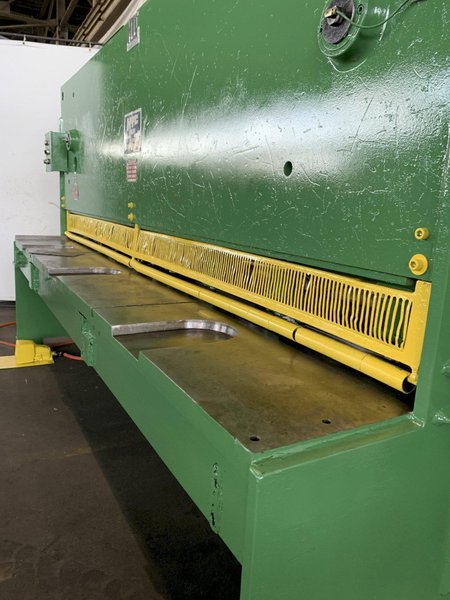10' X 1/4" HTC MODEL 250-10A HYDRAULIC POWER SQUARING SHEAR. STOCK # 0684224.