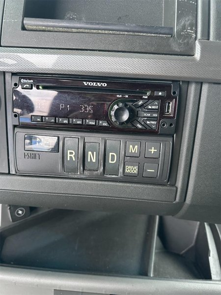 2021 Volvo VNL64T860 Stock #229000