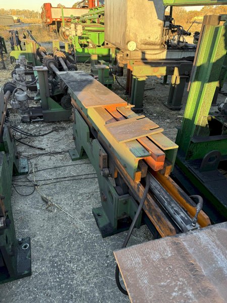 SIGNODE MATERIAL FLIPPER / LIFTER. STOCK # 1007624