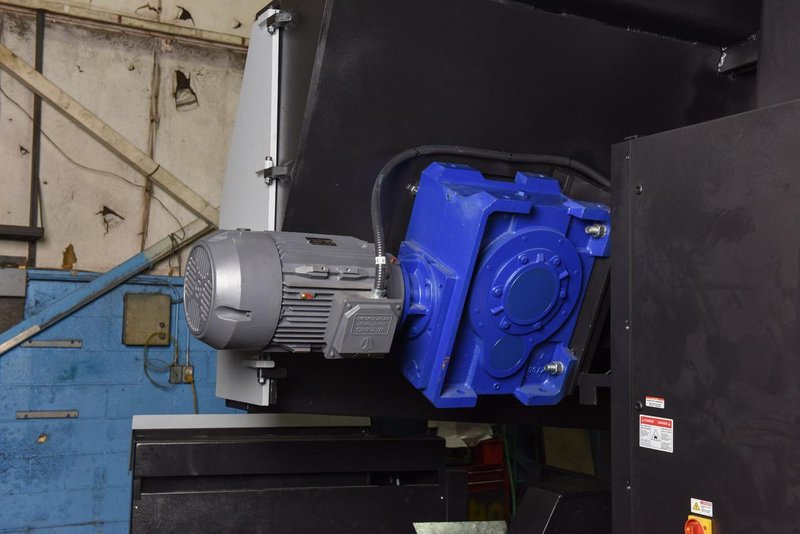 NEW 40"H x 80"W HYD-MECH H-40/80 HORIZONTAL BAND SAW