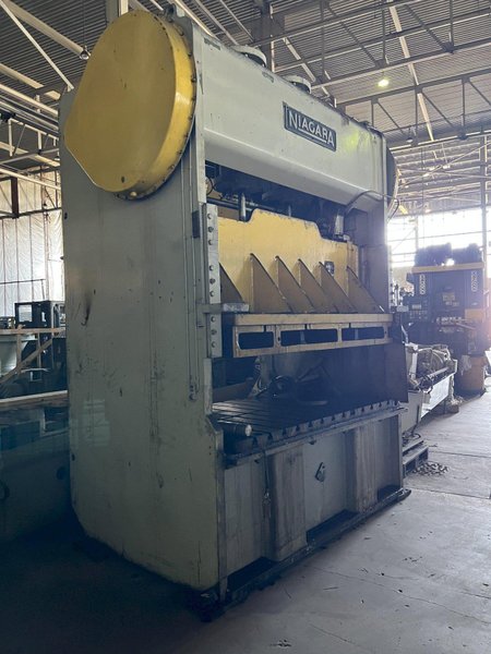 150 TON NIAGARA MODEL PN-150-84-48 SS SSDC STAMPING PRESS, 6" STROKE: STOCK #17008