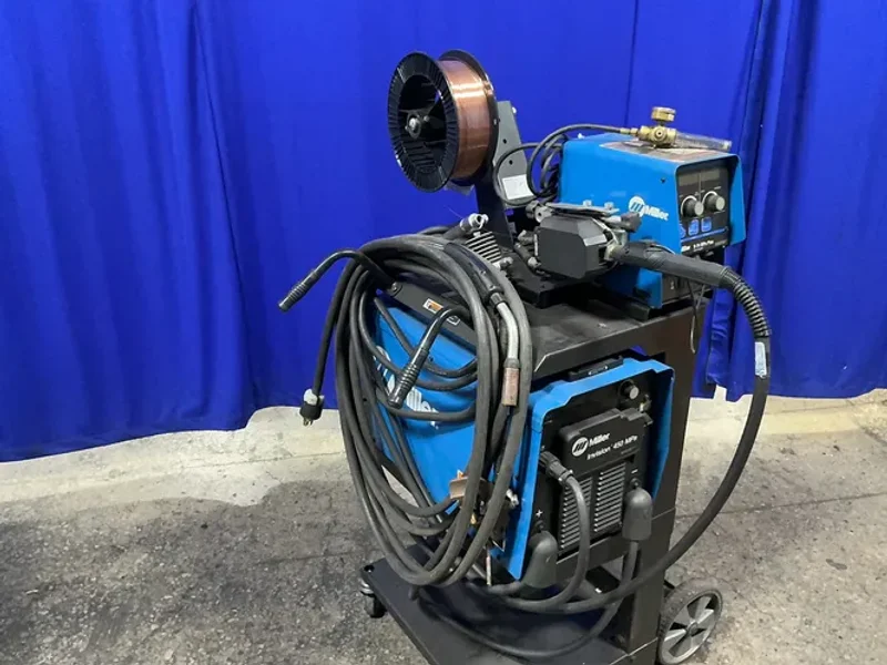 Miller 450 Amp Welder   -  Invision 450 Mpa