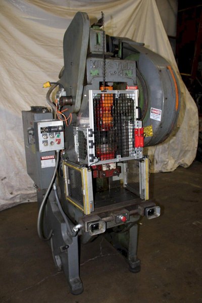 32 TON MINSTER OBI PRESS