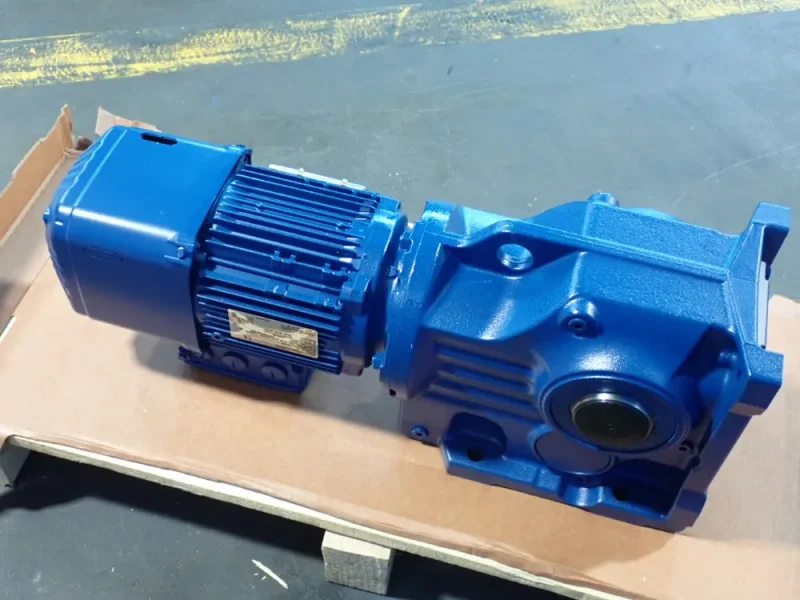 SEW EURODRIVE 1.5HP GEAR MOTOR  -  KA77B DRN90S4/BE2HR