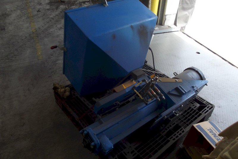 completely rebuilt Redford model cb16 cold box core machine with plc controls and mixer