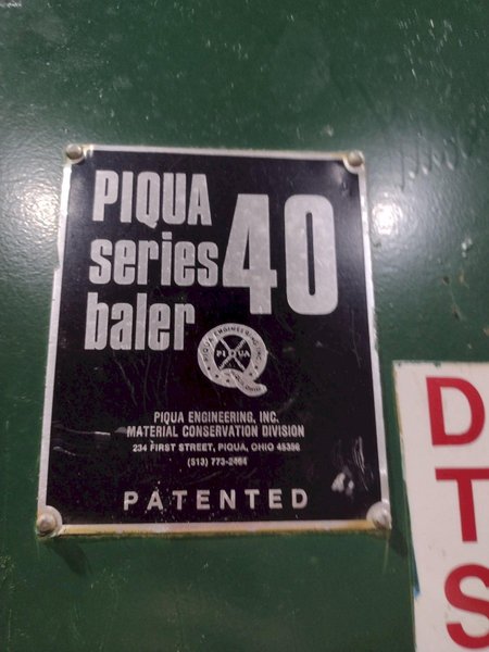 40&quot; X 54&quot; PIQUA SERIES 40 VERTICAL HYDRAULIC PAPER BALER: STOCK #18797