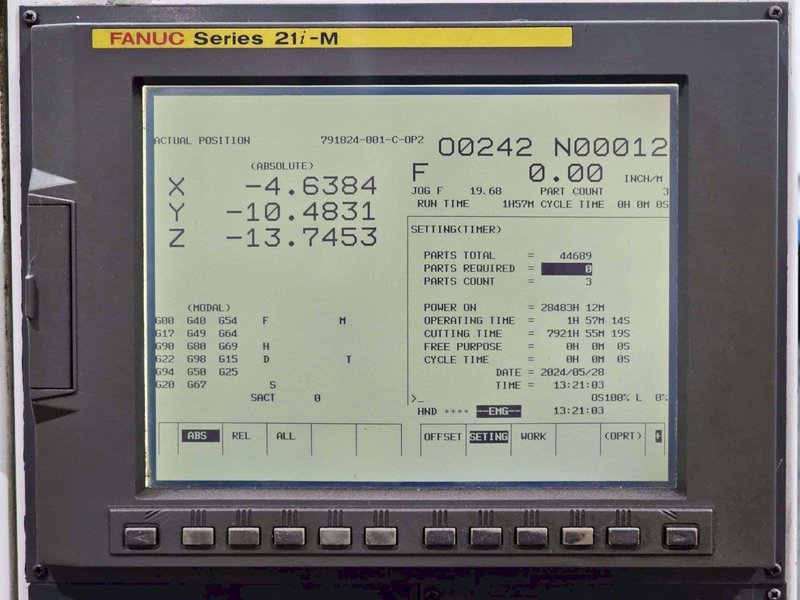 Kira VTC-40B CNC Vertical Machining Center