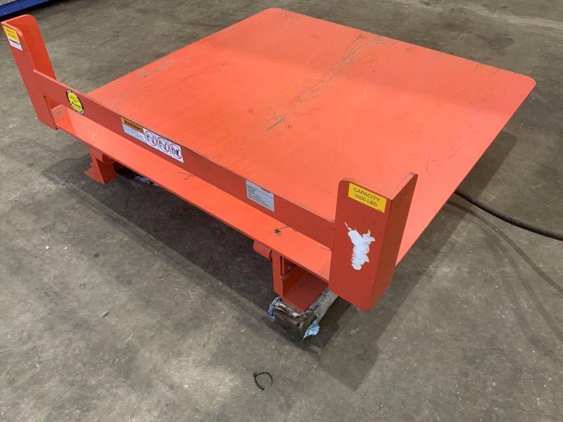 48" X 48" PRESTO ECOA AT10-4848 PNEUMATIC LIFT TABLE: STOCK #81078