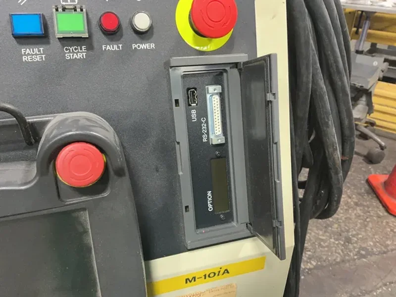 Fanuc  Robot  - M-10ia