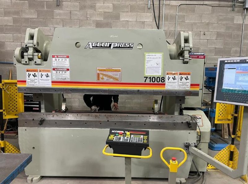 2009 Accurpress 71008 CNC Hydraulic Press Brake (#5815)