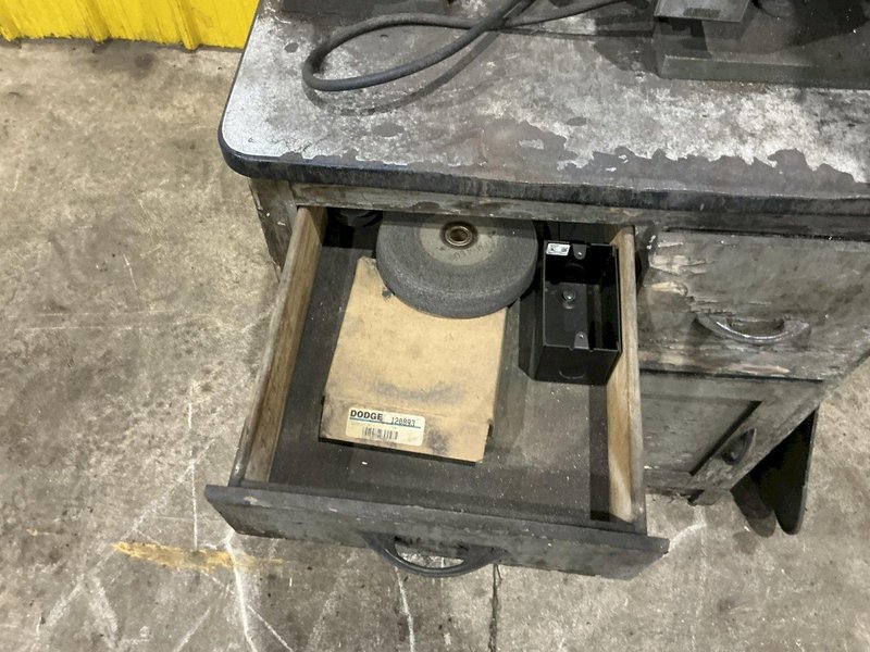 BURR KING MODEL #760 BELT SANDER &amp; CENTRAL MACHINERY MODEL #1024 DOUBLE END GRINDER ON COMMON BASE: YOBRO #24820