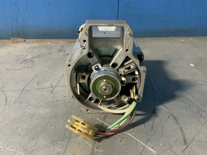 TAMAGAWA SEIKI SMARTSYN AC SERVO MOTOR   -  3HNA008029-001 / TS4834N9030E411