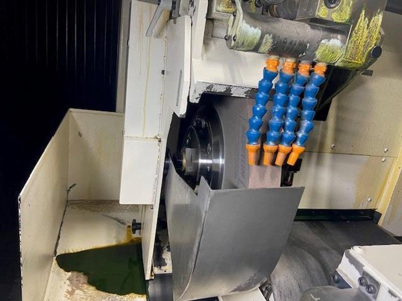 Okuma GP-26W x 65 Compact Cylindrical Grinder, 2019 – Including Plain and Angle Head, Jib Crane, SBS Auto Wheel Balancer