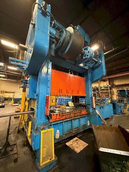 400-ton Brown Boggs Straight Side Mechanical Press For Sale Model SS2-400-96-48, Year 1985