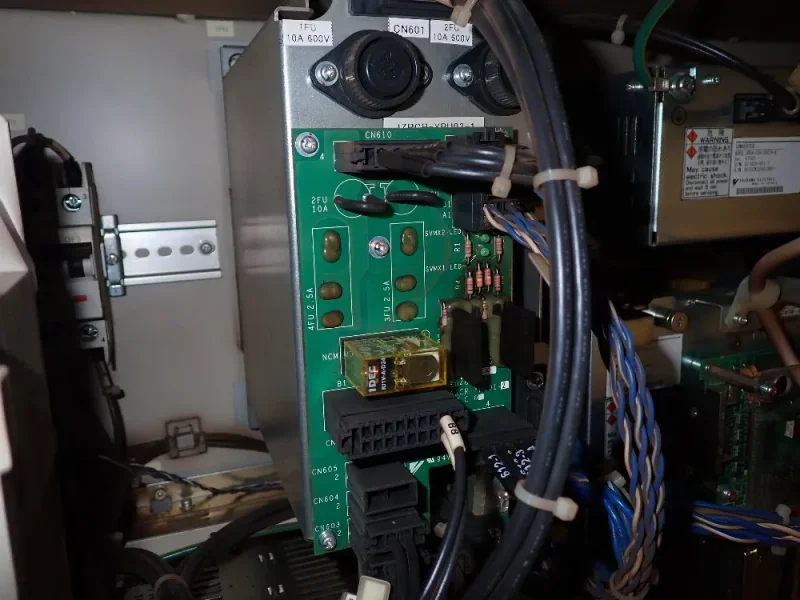 YASKAWA ELECTRIC ROBOT  -  MH6