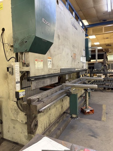 350 Ton x 16′ Accurpress Edge 435016 CNC Press Brake, 2014 – Tooling Included