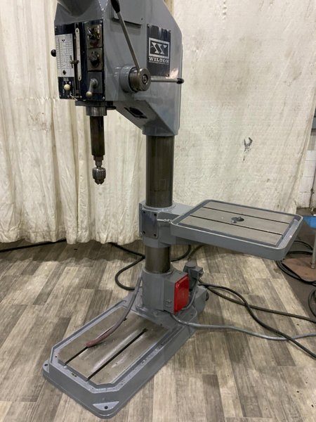 32" WILTON MODEL #32100 SINGLE SPINDLE DRILL: STOCK #81057