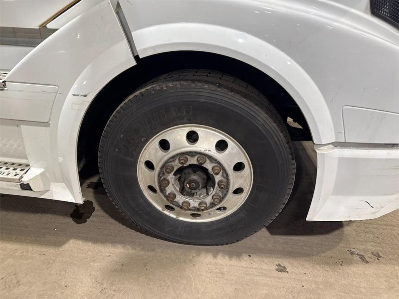 2018 Volvo VNL64T780