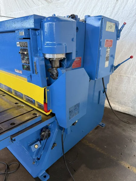 10’ X ¼” PACIFIC MODEL #250B10 HYDRAULIC SHEAR: STOCK #23403