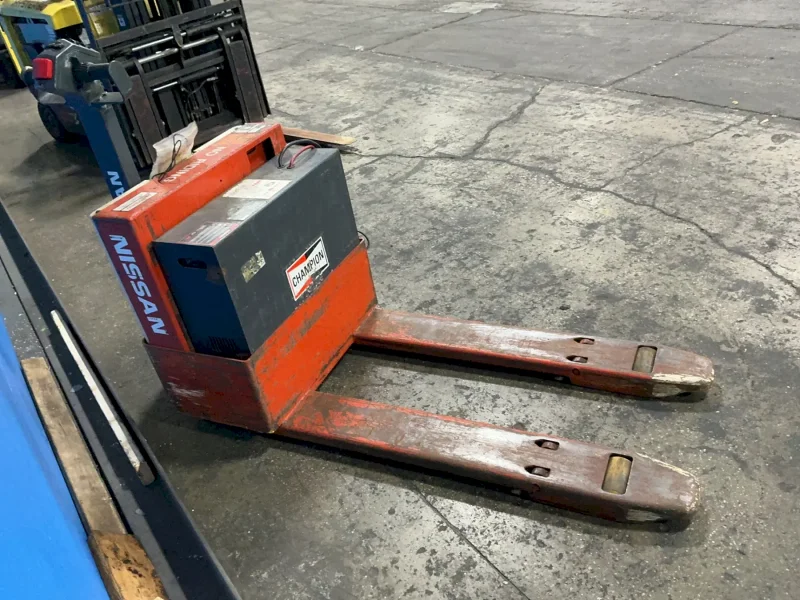 NISSAN 4500 LBS ELECTRIC WALKIE PALLET JACK  -  EWPN40