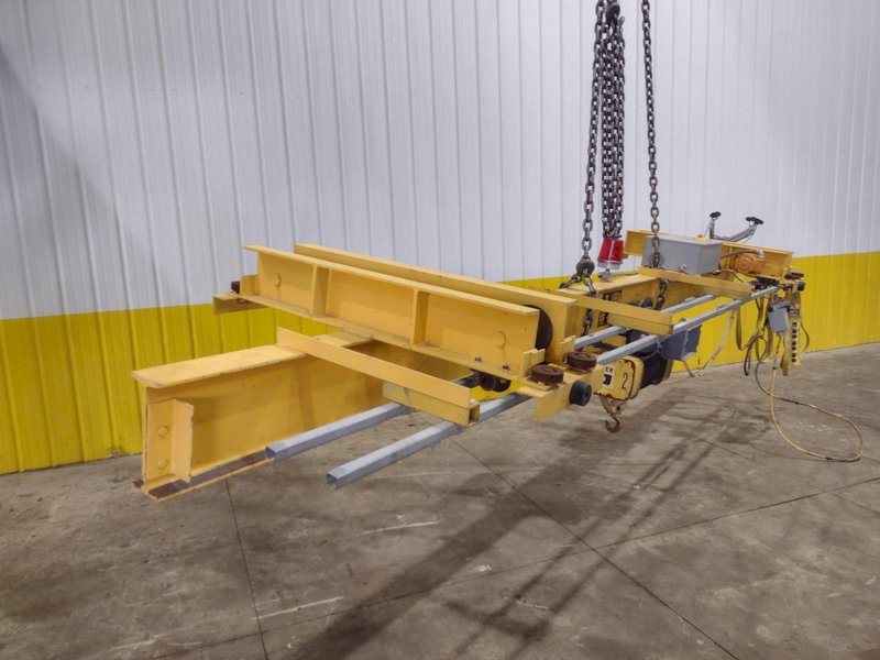 3 TON X 17’ F&amp;G / LOAD LIFTER UNDER-SLUNG POWERED CRANE: STOCK #22971