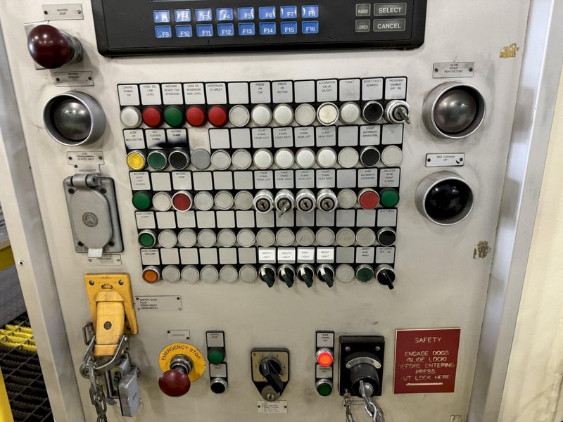 2500 TON SCHULER SMG HZPU-T-2250-4600/2450 HYDRAULIC PRESS. STOCK # 0902224