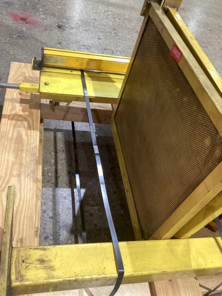 MERLIN MTC-3000 Control &amp; (2) CT118-TX 22″ Safety Curtains Used