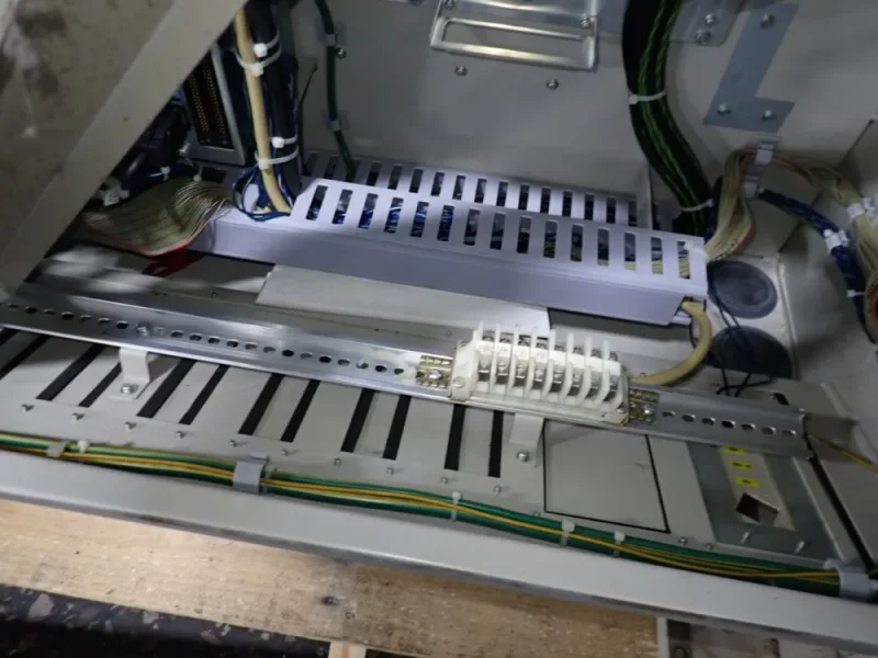 YASKAWA ELECTRIC CORPORATION ROBOT CONTROL  -  MOTOMAN DX100
