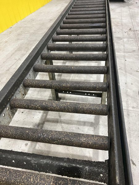 18&quot; X 115&quot; ROLLER CONVEYOR: STOCK #20609