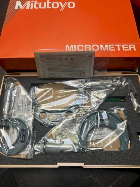 Mitutoyo Micrometer Set (103-929)