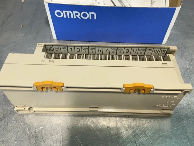 OMRON REMOTE TERMINAL   -  SRT1-ROC16