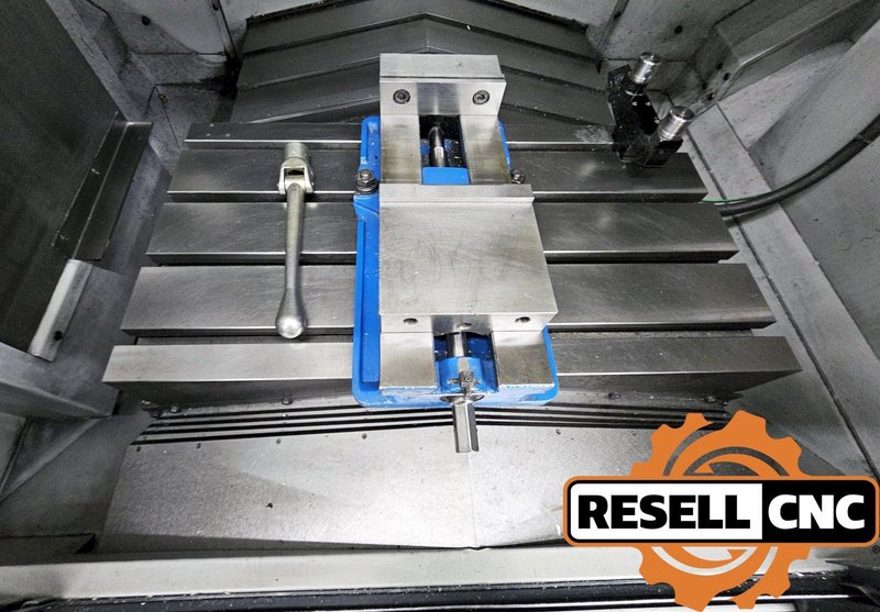 2010 Makino V33 CNC Vertical Mill