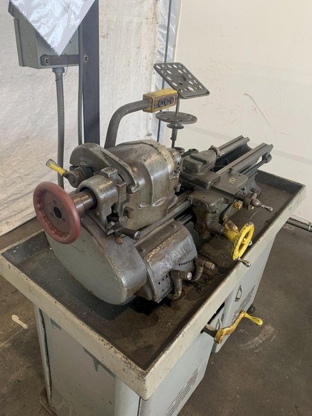 10" X 22" SOUTH BEND PRECISION SHOP LATHE. STOCK # 0746523.