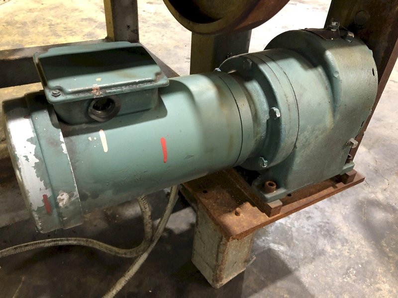 FOUR SLIDE WIRE FORMING MACHINE: STOCK #18987