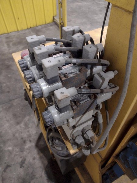 3,000 LBS GREEN VALLEY DOUBLE LEVEL MODEL #2332 DIE CHANGOVER CART: YOBRO #24611