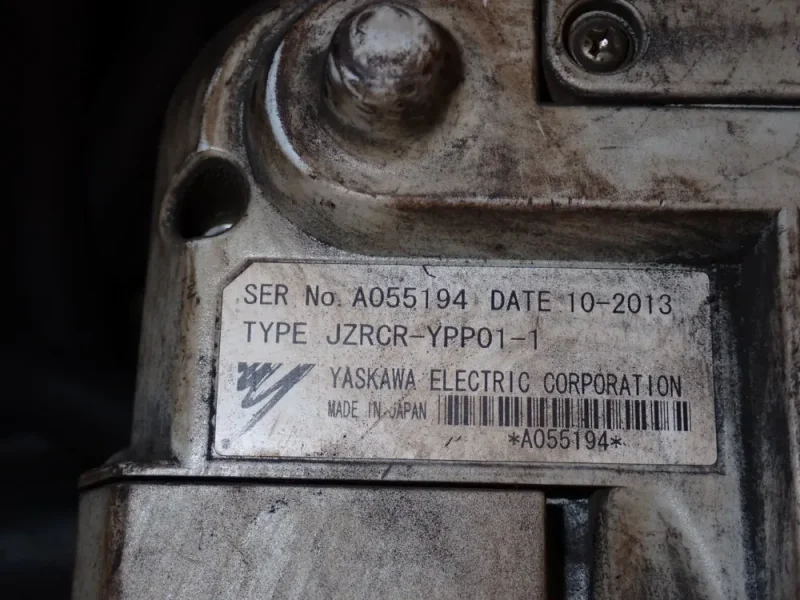 YASKAWA MOTOMAN ROBOT   -  MH6