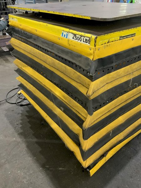 2,500 LB AUTOQUIP SERIES 35 HYDRAULIC LIFT TABLE: STOCK #81279